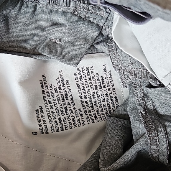 Boys sz 4T Cat & Jack shorts - Picture 3 of 8